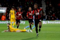 فوز أول لبورنموث هذا الموسم في الدوري الإنكليزي