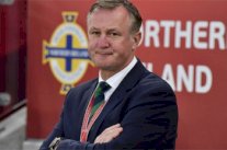 اتهام مدرب إيرلندا الشمالية بالقيادة تحت تأثير الكحول