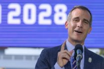 رئيس بلدية لوس انجليس يكشف ما حصلت عليه المدينة للتخلي عن تنظيم 2024