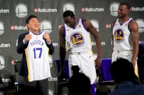 ووريرز ينضم الى برشلونة بالتوقيع مع 