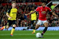 مانشستر يونايتد يحقق عائدات قياسية هذا العام