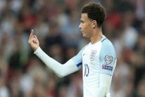 إيقاف ديلي ألي مباراة واحدة بسبب حركة لا رياضية