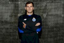 كاسياس يرغب في إنهاء مسيرته الكروية مع بورتو