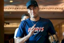 باريس سان جرمان لن يخاطر بنيمار في كأس الأبطال الفرنسية