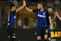 مارتينيز يقود إنتر ميلان لهزيمة ليون في كأس الأبطال الدولية