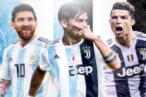 تعرف على 12 لاعبا زاملوا ميسي ورونالدو في مسيرتهم الكروية