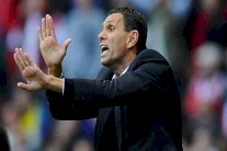 بوردو يعاقب مدربه بوييت تمهيدا لإقالة محتملة غداة انتقاده الإدارة