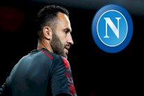 نابولي يبحث عن حارس مرمى ويفاوض أوسبينا ومينيوليه