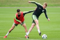 دي بروين يتعرض لإصابة في الركبة خلال التمارين