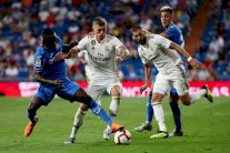 ريال يبدأ حقبة ما بعد رونالدو بفوز صعب وأول ثلاثية لسيلفا