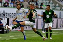 شالكه يستهل موسمه بخسارة قاتلة وفرانكفورت يعوض خيبتي السوبر والكأس