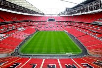 توتنهام يخوض مباراته الأولى في دوري الأبطال على ملعب ويمبلي