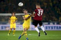 دورتموند يكتفي بالتعادل مع هانوفر في الدوري الألماني