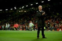 مستقبل مورينيو على المحك وسيتي يحتفل بالحقبة الاماراتية