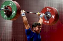 هاني القصاص المثقل بمعاناة غزة ووفاة الشقيقة الصغرى