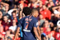 ديشان عن طرد مبابي: عليه تعلم التعامل مع الخشونة