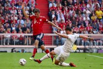 بايرن ميونيخ ينفرد بالصدارة وتعادل فولفسبورغ مع برلين