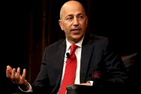 رسمياً : إيفان غازيديس من الرئاسة التنفيذية لأرسنال إلى ميلان