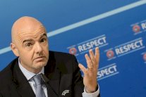 إنفانتينو ينتقد قرار نقل بعض مباريات الدوري الإسباني إلى أمريكا