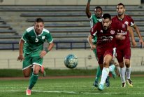 قمة بين النجمة والانصار في الدوري اللبناني والعهد يسعى للقب سابع