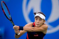 الصينية وانغ الى نصف نهائي دورة ووهان