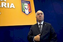 تافيكيو لا يتوقع تعيين مدرب لمنتخب إيطاليا قبل يونيو