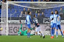 اسبانيول يعمق جراح ملقة في الدوري الإسباني