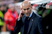 زيدان يعترف بالفشل ويرفض الاستقالة