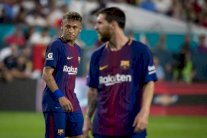 ميسي يؤكد: برشلونة أصبح أكثر توازناً بعد رحيل نيمار