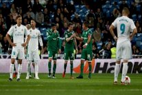 ريال مدريد مطالب بالفوز على فالنسيا لانقاذ رأس زيدان