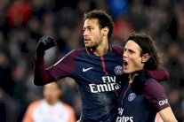 نيمار يهنئ كافاني على رقمه التاريخي برسالة خاصة