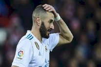بيريز يقرر: بنزيمة خارج ريال مدريد في الموسم القادم