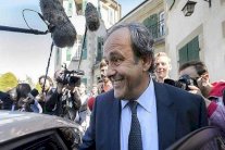 بلاتيني يعترض على إيقافه أمام المحكمة الأوروبية لحقوق الإنسان