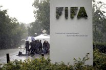 الفيفا يعلق عضوية سيراليون حتى إشعار آخر