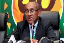 رئيس الاتحاد الإفريقي يؤكد: لا نية بسحب أمم إفريقيا من الكاميرون