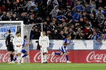 ريال مدريد يسقط أمام ألافيس في مباراة رابعة دون أهداف