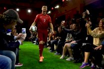 كريستيانو رونالدو نجم كروي أضحى علامة تجارية عالمية