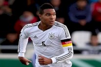 لوف يستعين بقائد منتخب دون 21 عاما في دوري الأمم الأوروبية