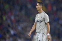 رونالدو لتركيز إضافي مع يوفنتوس وسط فوضى الاتهامات