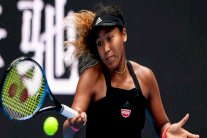 أوساكا تخسر وبيرتنز تقلب الطاولة على كيربر في بطولة الماسترز