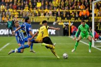 دورتموند يفشل في متابعة انطلاقته القوية وبايرن يقترب منه