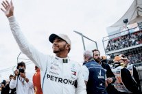 هاميلتون للحسم بأعصاب هادئة في جائزة المكسيك 