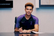 ديلي ألي يوقع عقدا جديدا مع توتنهام