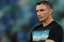 باتريس كارتيرون المدرب الباحث عن إعادة الأهلي للقب القاري