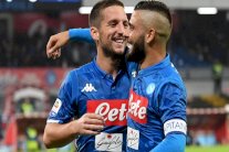 نابولي يشدد الخناق على يوفنتوس وينذر سان جرمان