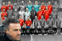 11 لاعباً إسبانياً فقط ينجحون في تجنب ثورة إحلال إنريكي