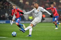 لورنتسو بيليغريني لن يغادر روما من أجل مانشستر يونايتد