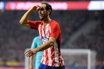 الإصابة قد تبعد خوانفران عن لقاء أتلتيكو وبرشلونة