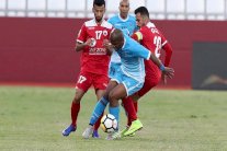 الشارقة يكسر عقدة دبا الفجيرة ويحافظ على صدارة الدوري الإماراتي