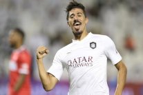 الجزائري بونجاح يدخل تاريخ الدوري القطري